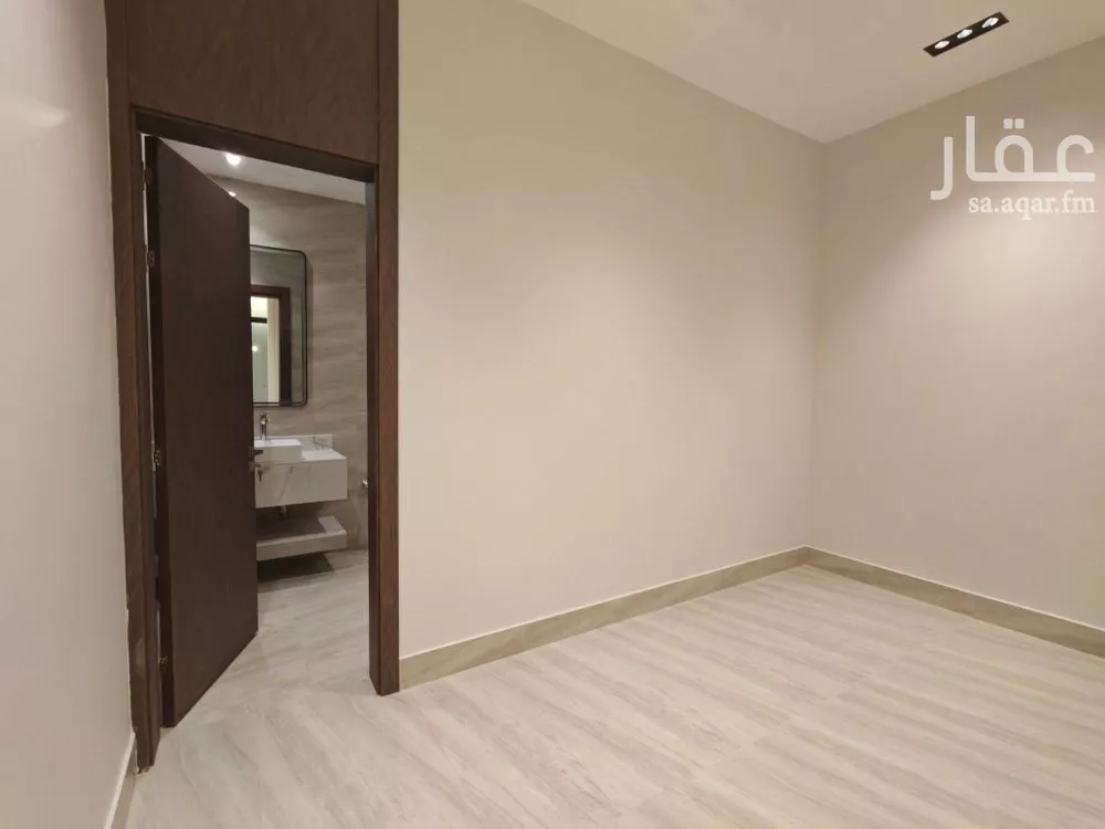 5 bedroom villa in Al Rimal 22