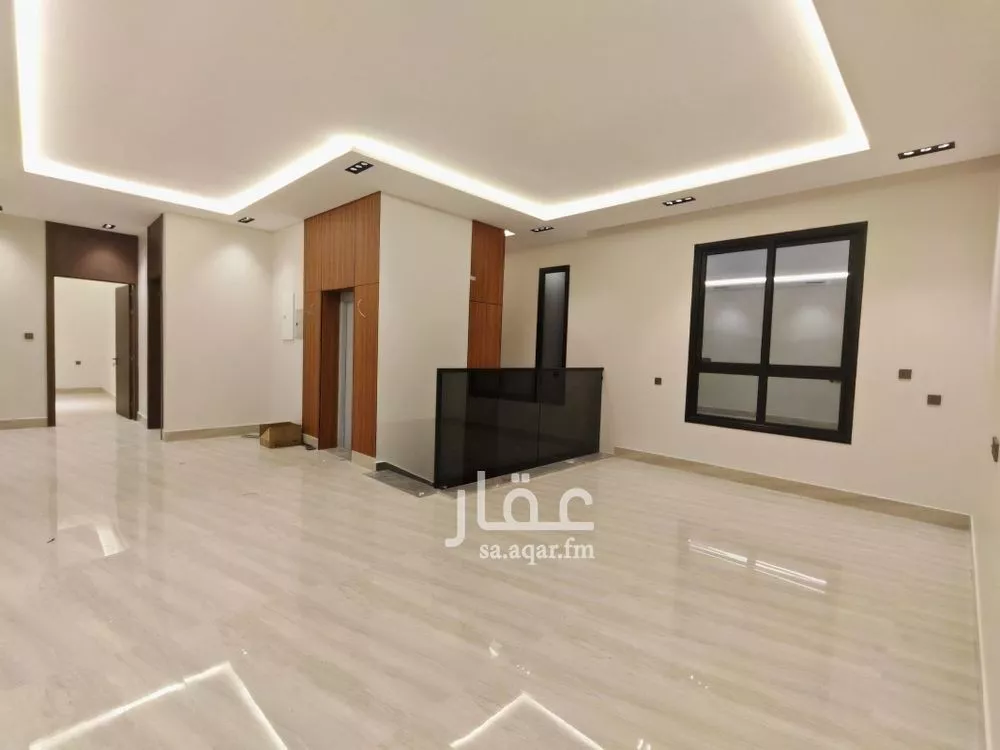 5 bedroom villa in Al Rimal 6