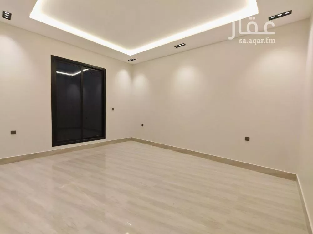 5 bedroom villa in Al Rimal 10
