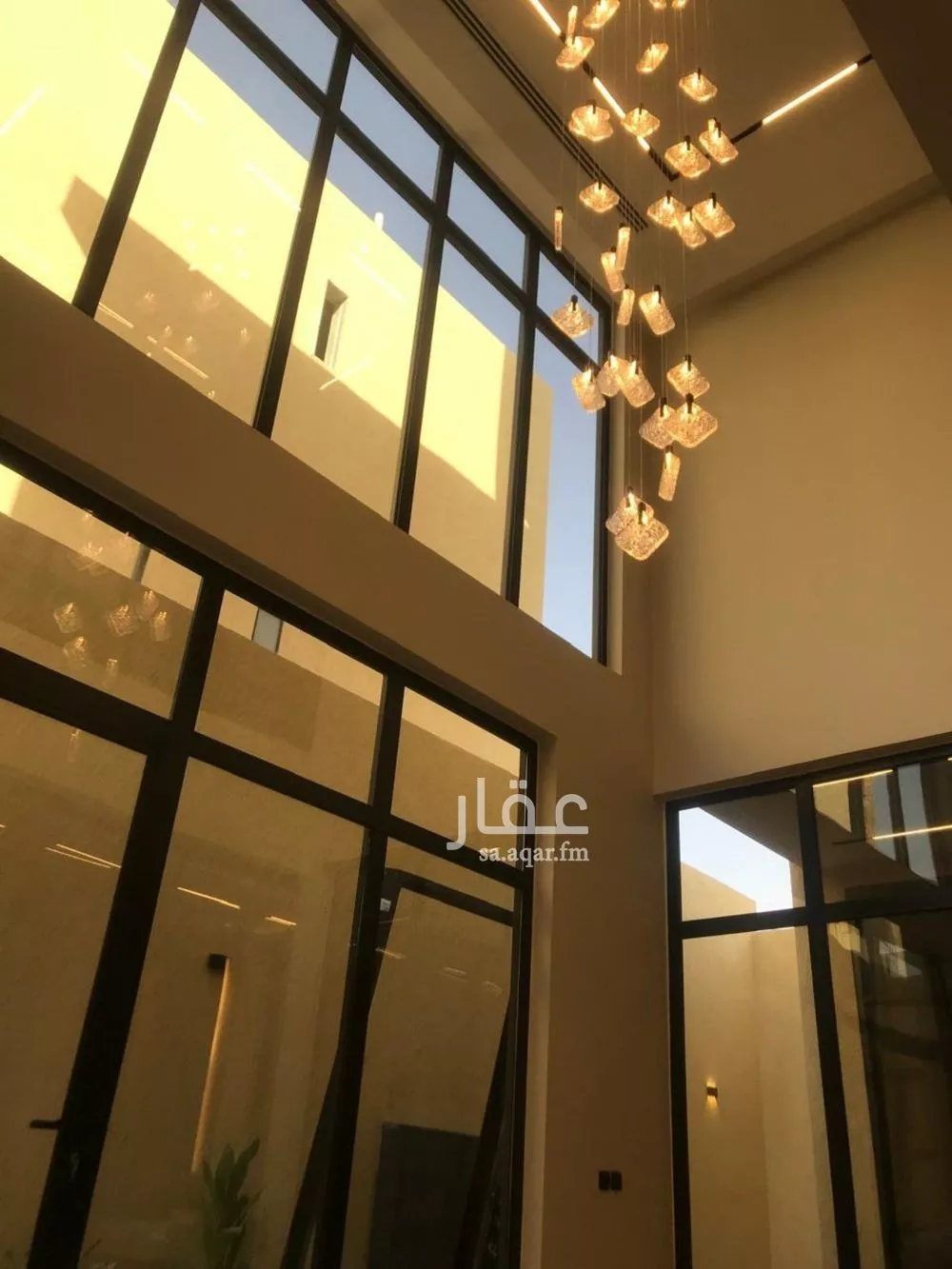 فيلا 5 غرف في النرجس 12