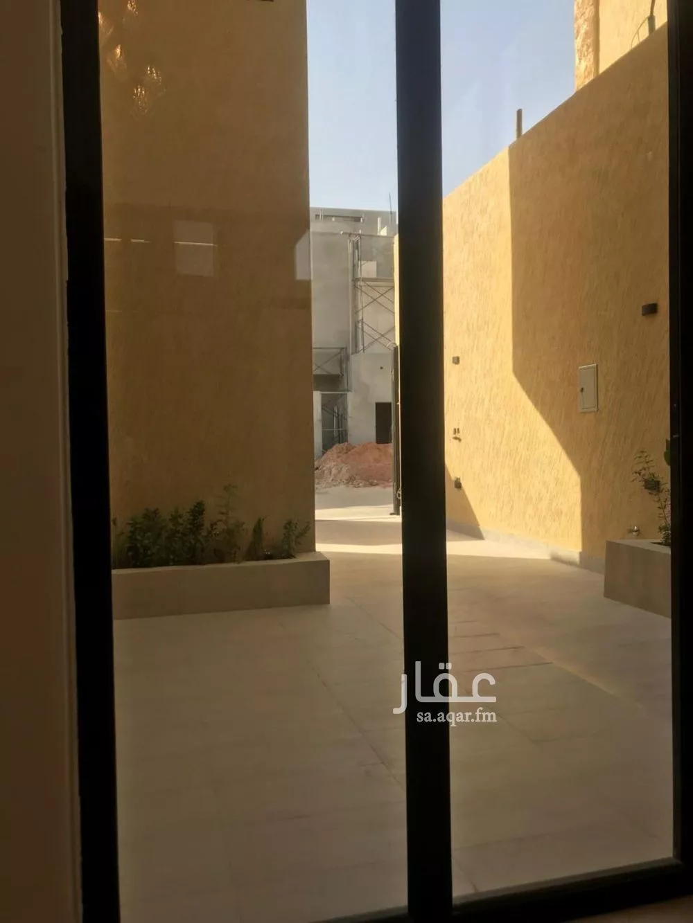 فيلا 5 غرف في النرجس 4