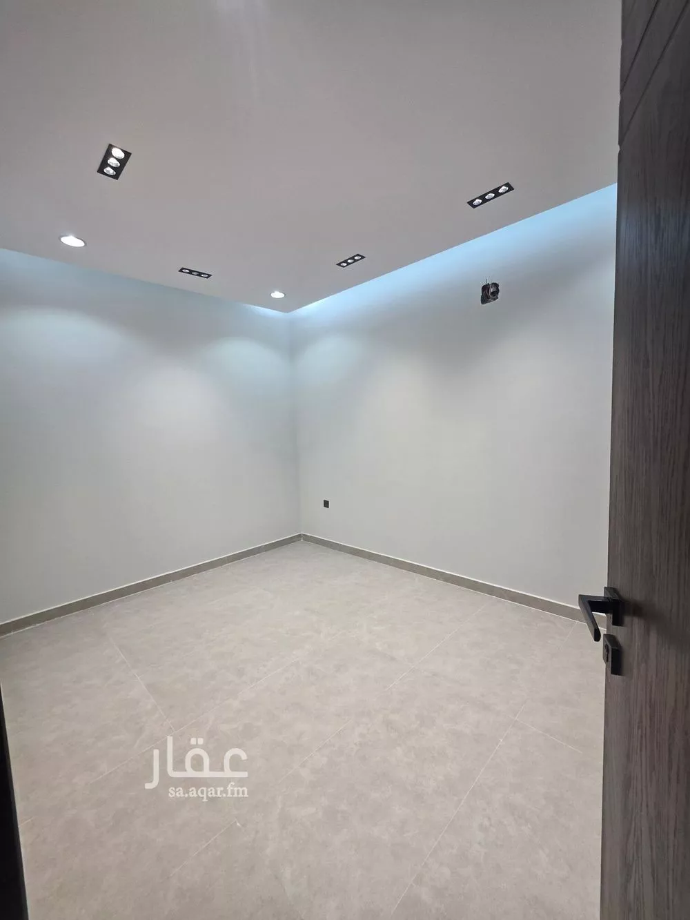 فيلا 7 غرف في العريجاء الغربية 6