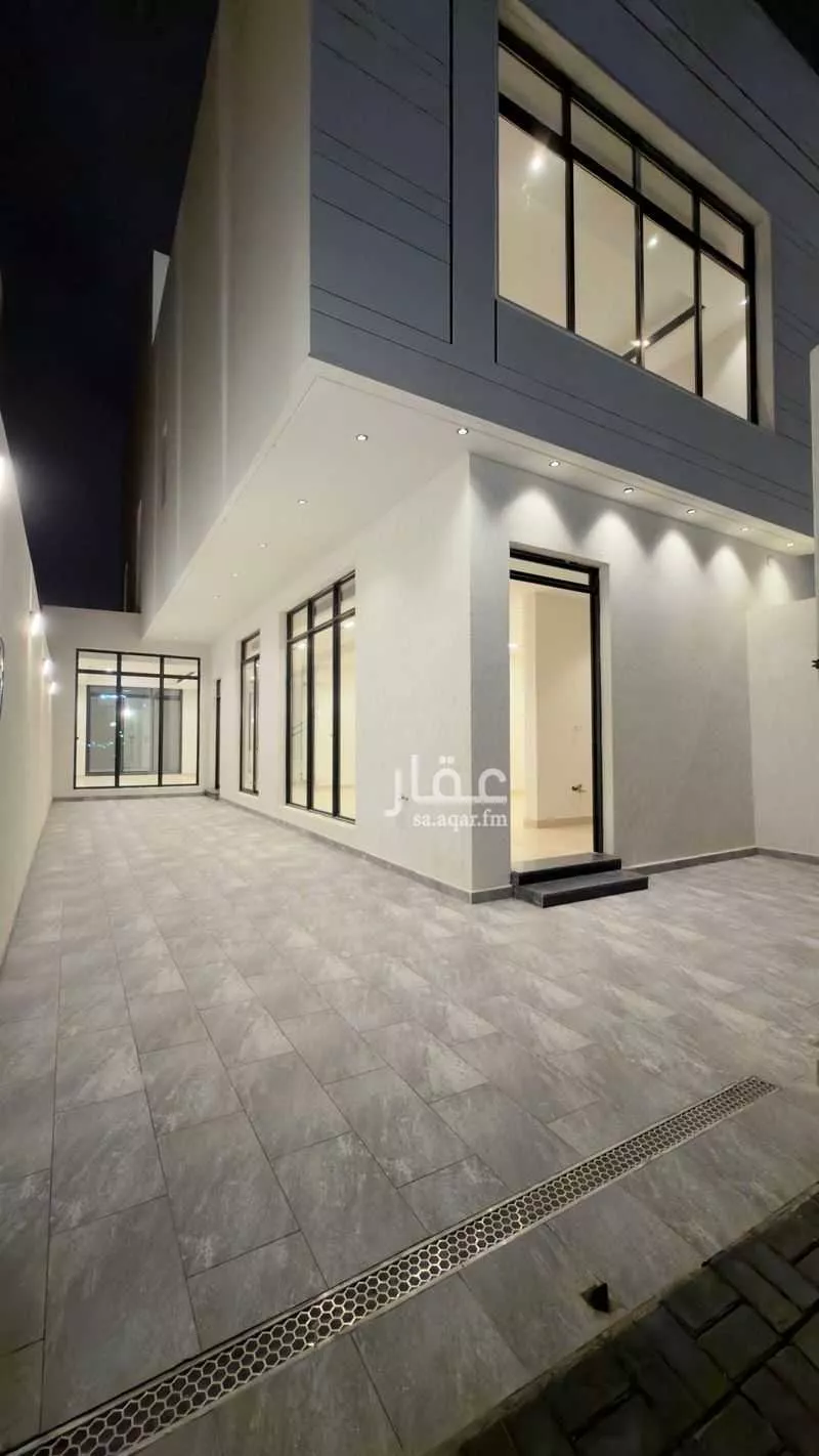 8 bedroom villa in Ishbiliyah 2