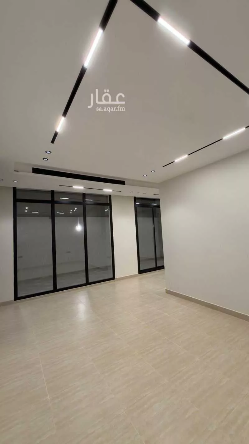 8 bedroom villa in Ishbiliyah 4