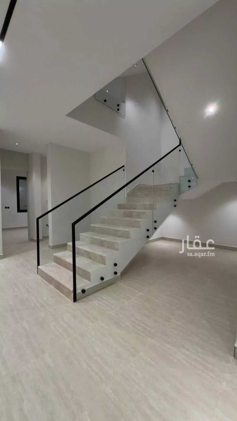 8 bedroom villa in Ishbiliyah 8