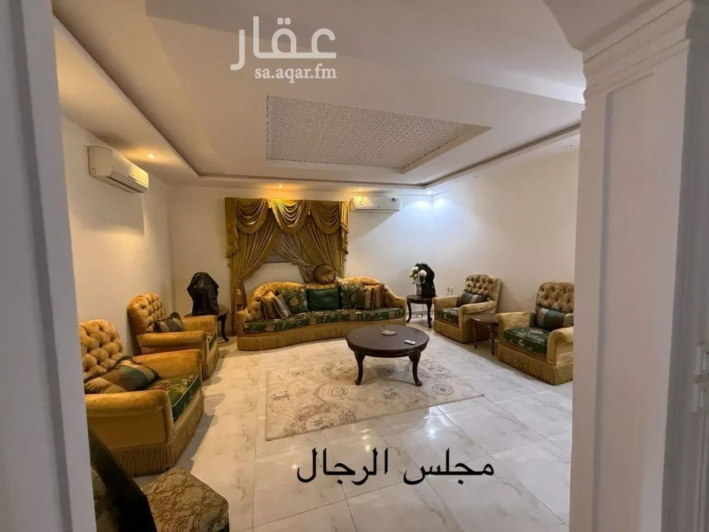 فيلا 7 غرف في بدر 2