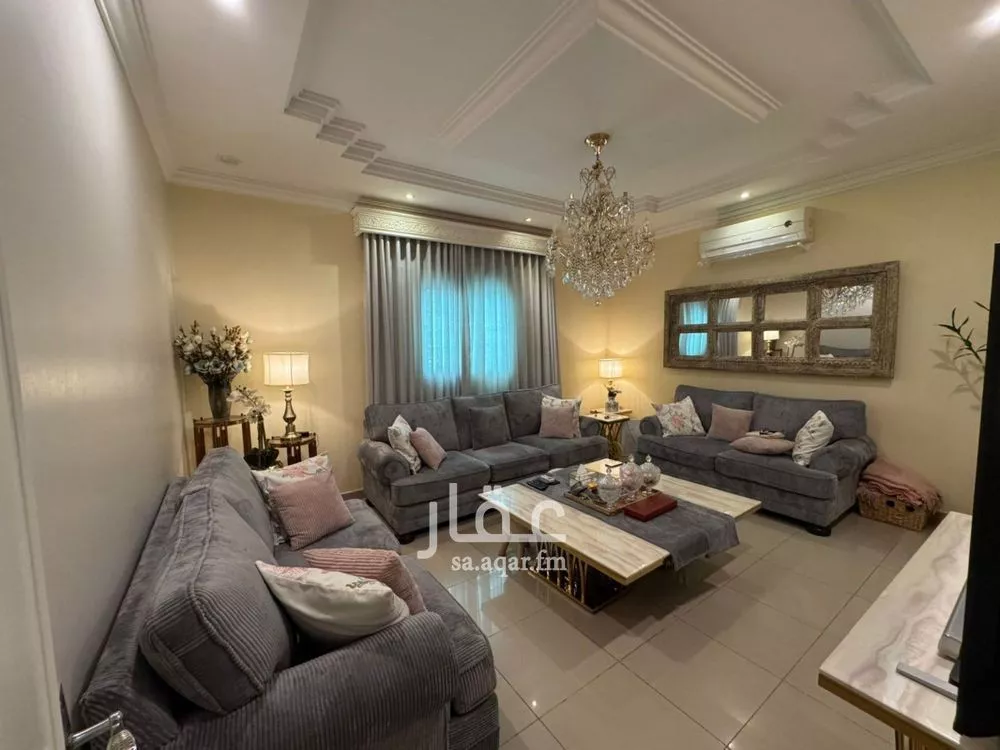 7 bedroom villa in Al Sahafah 5