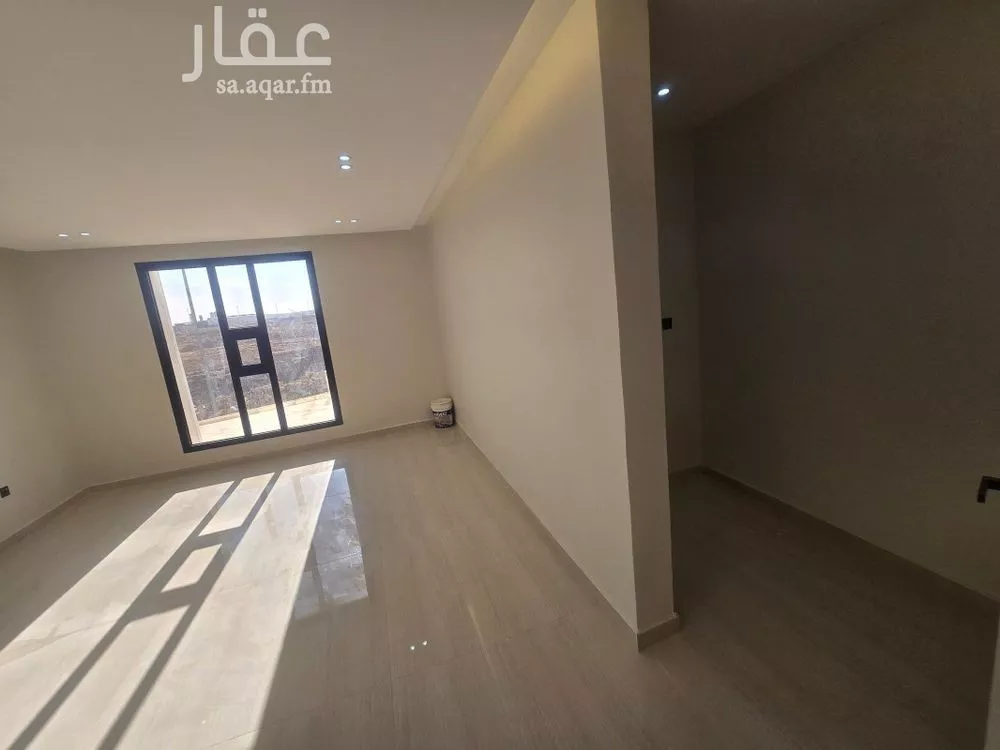 5 bedroom villa in Badr 4