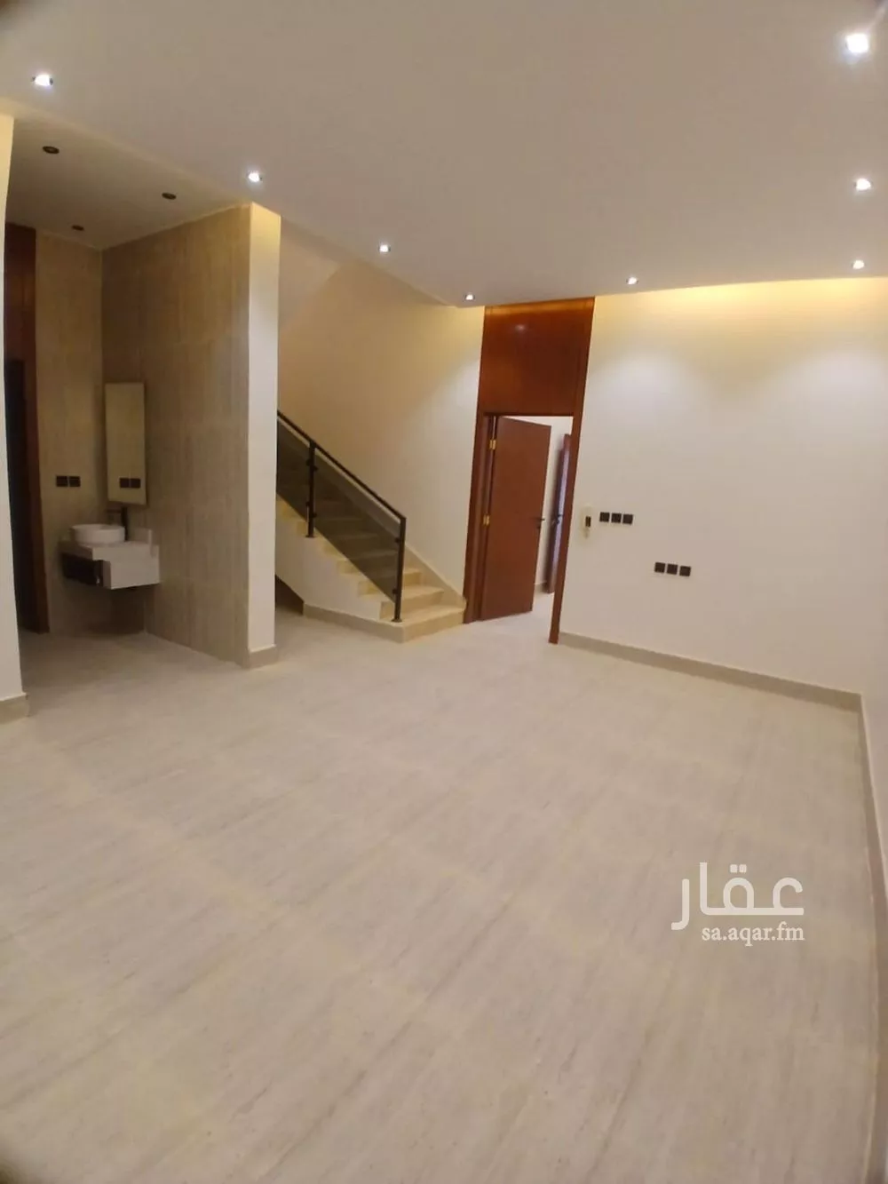 5 bedroom villa in Tuwaiq 9