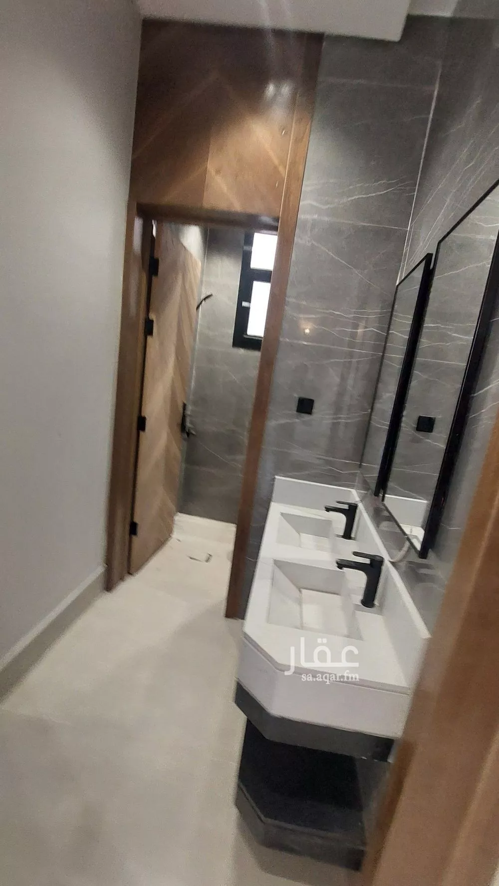 فيلا 5 غرف في عكاظ 20