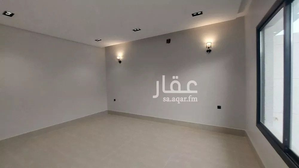 فيلا 5 غرف في عكاظ 7