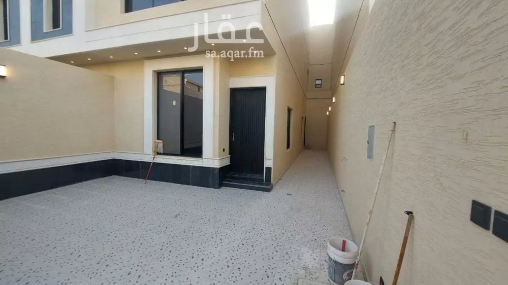 6 bedroom villa in Dhahrat Namar 2