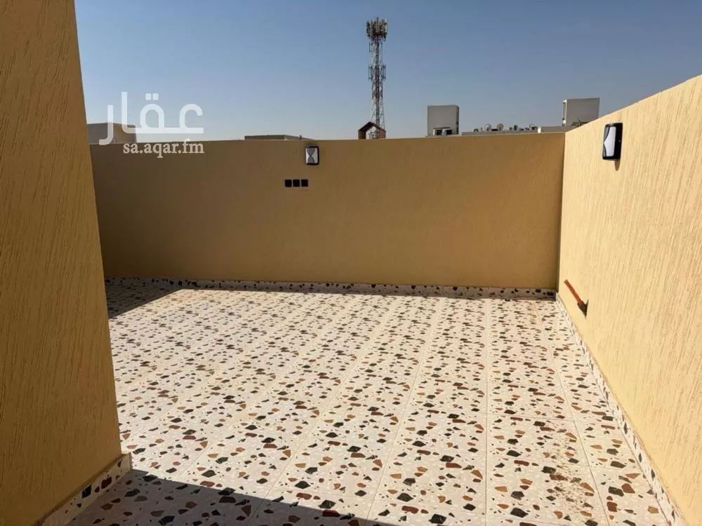 5 bedroom villa in Tuwaiq 10