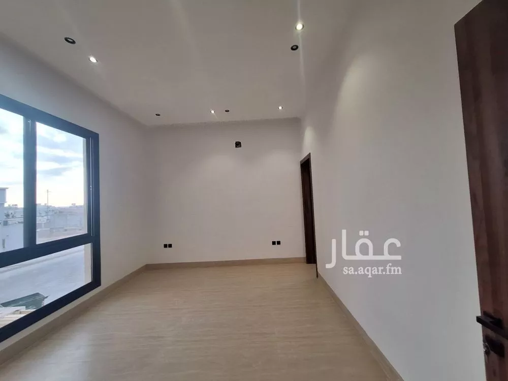 6 bedroom villa in Dhahrat Laban 13