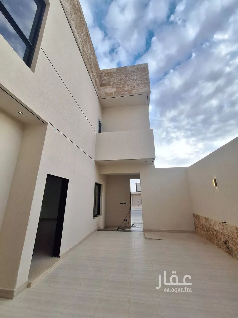 6 bedroom villa in Dhahrat Laban 15