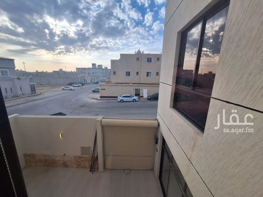 6 bedroom villa in Dhahrat Laban 17