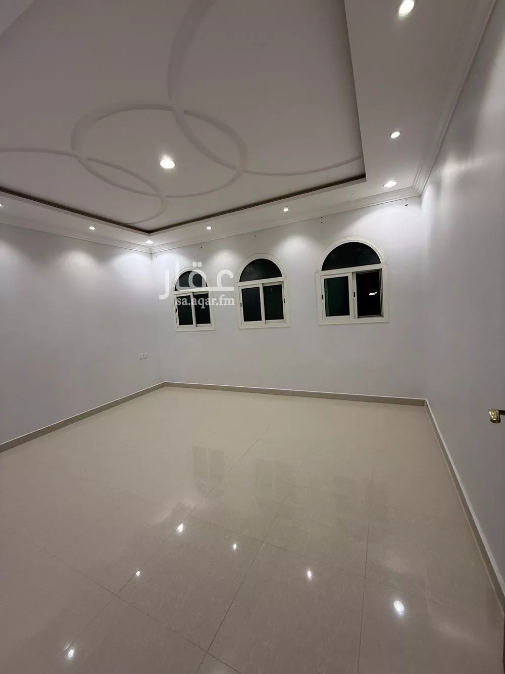 3 bedroom floor in Al Aqiq 3