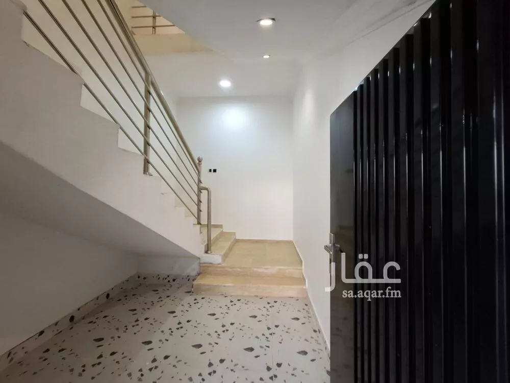 5 bedroom villa in Badr 7