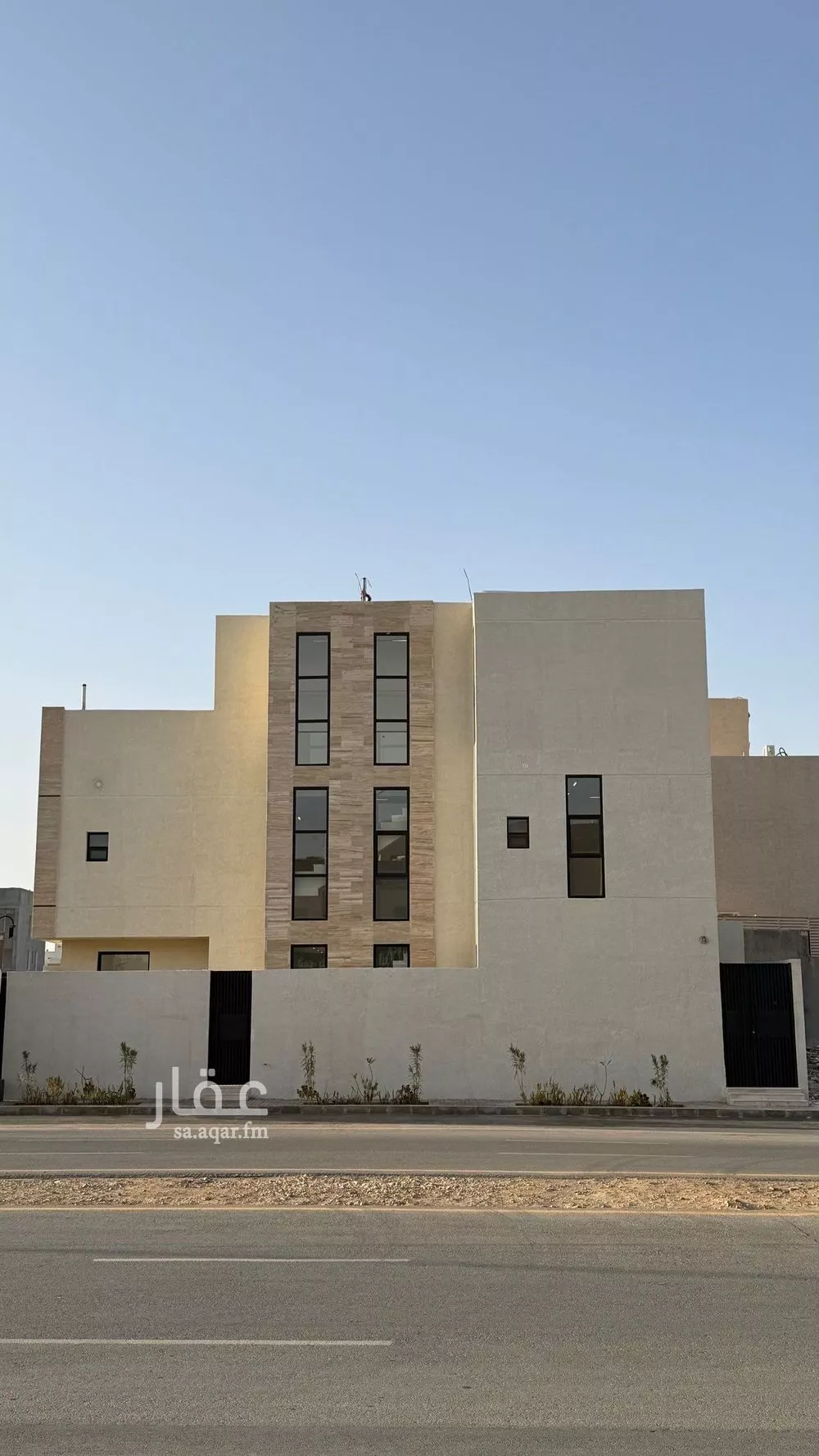6 bedroom villa in Al Mahdiyyah 2