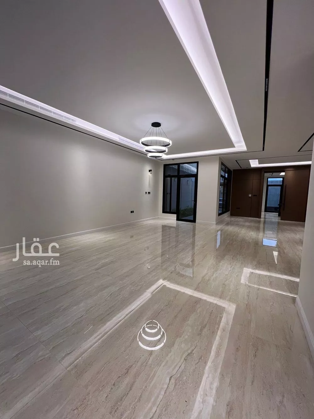 5 bedroom villa in Al Malqa 2