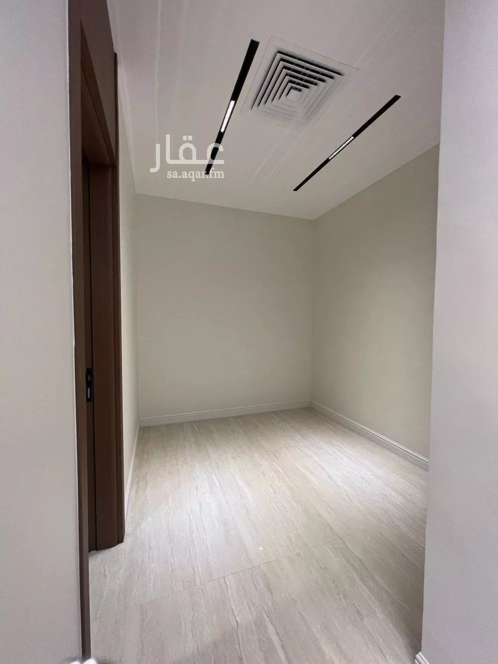 5 bedroom villa in Al Malqa 11
