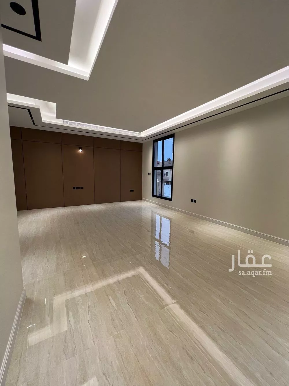 5 bedroom villa in Al Malqa 16