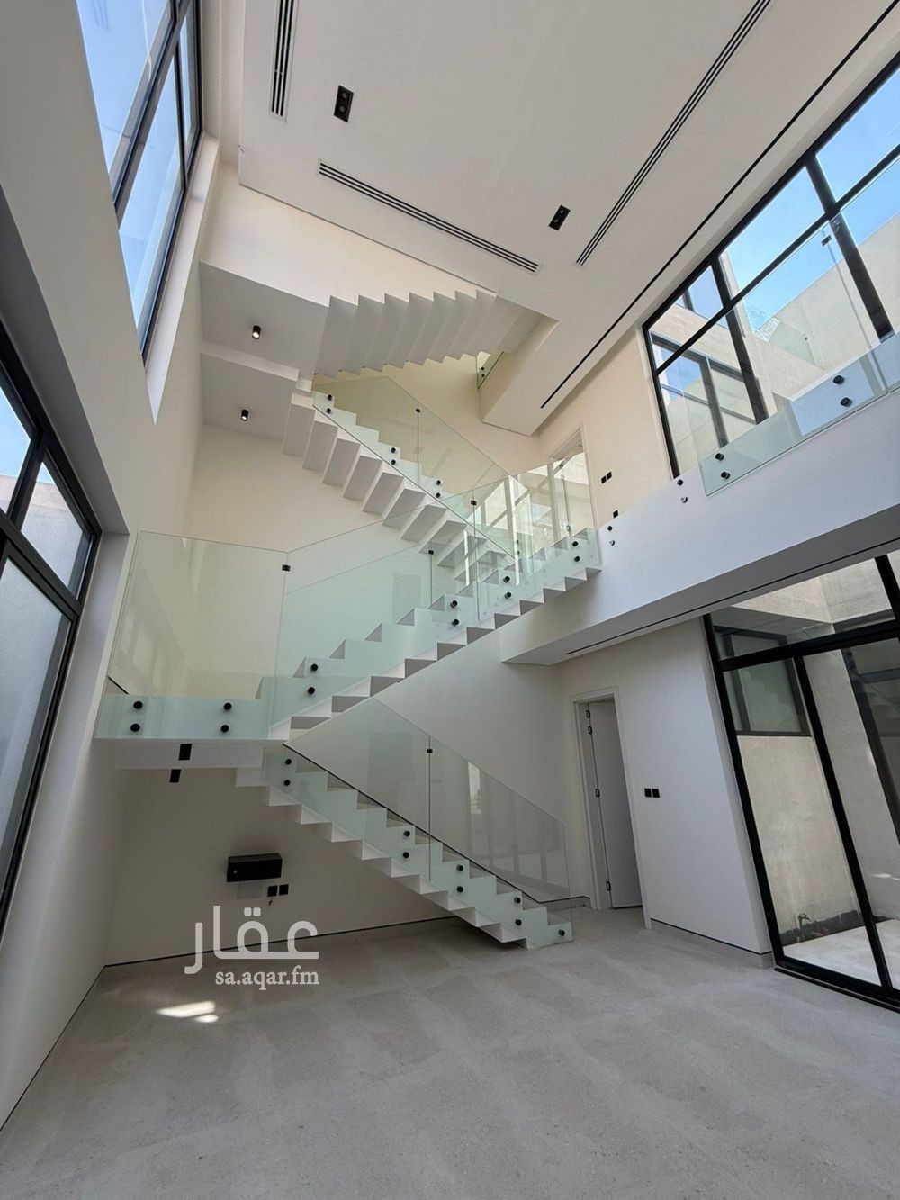 4 bedroom villa in Al Murooj, Riyadh 5