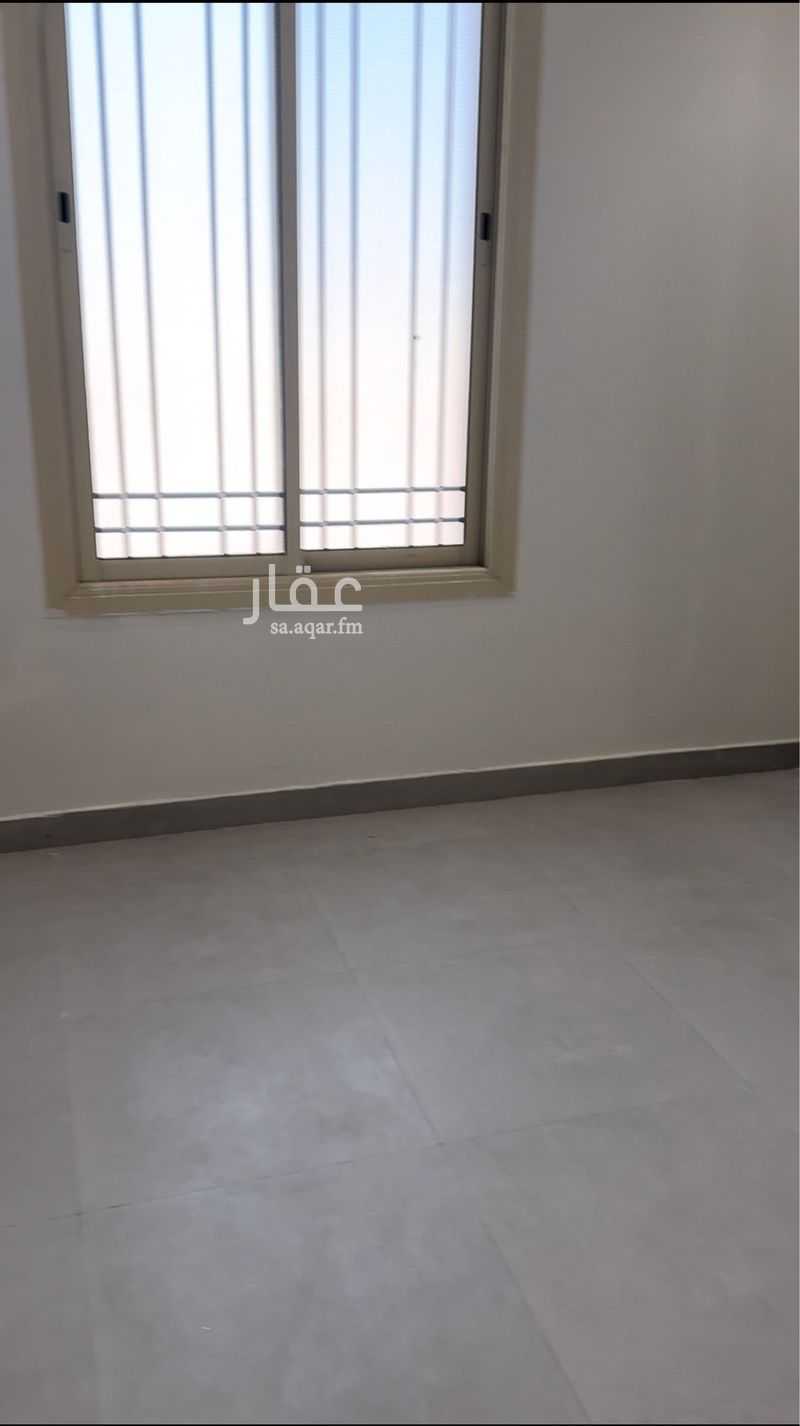 4 bedroom apartment in Shubra, Riyadh 3