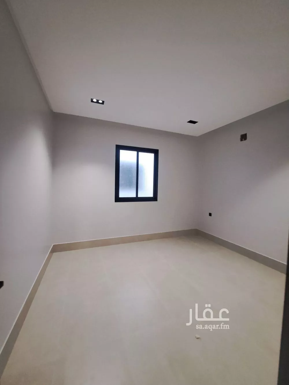 فيلا 6 غرف في العريجاء الغربية 7