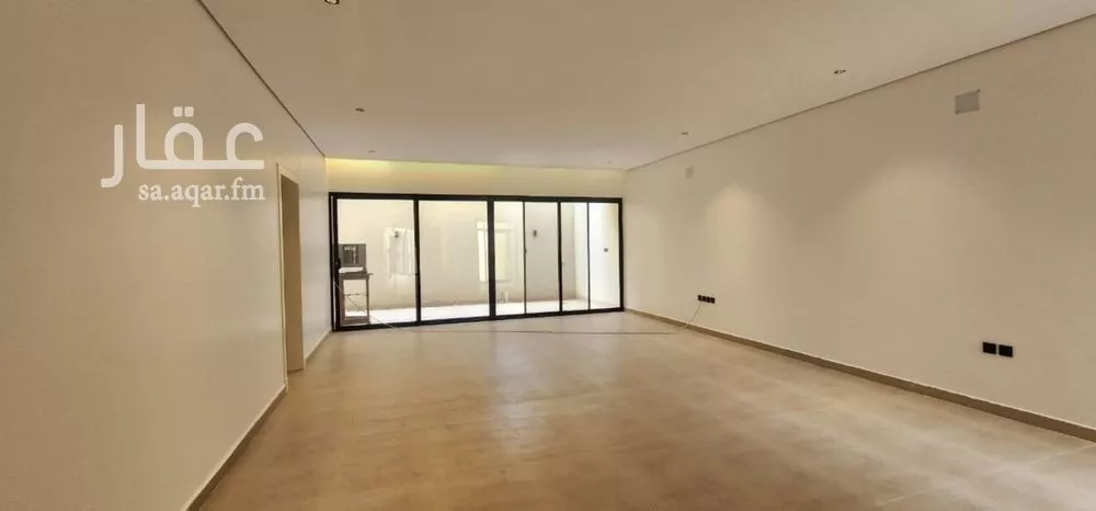 4 bedroom villa in Al Hazm 13