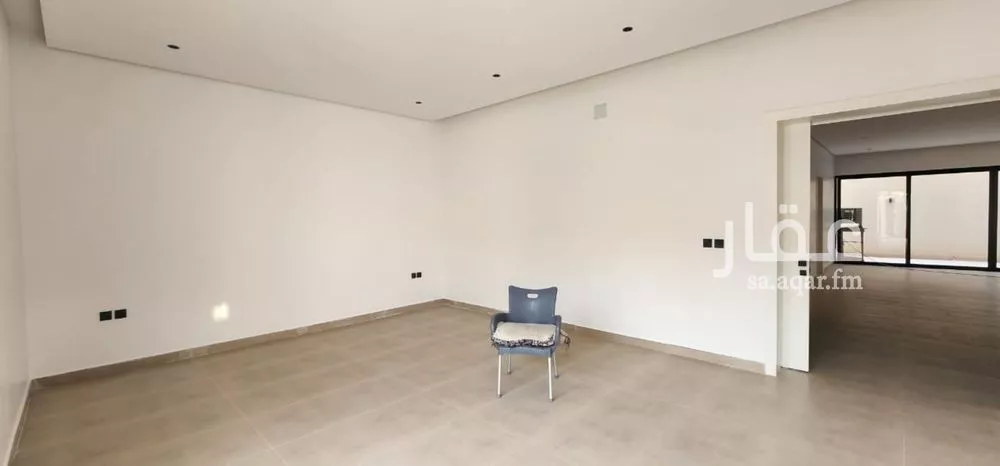 4 bedroom villa in Al Hazm 22