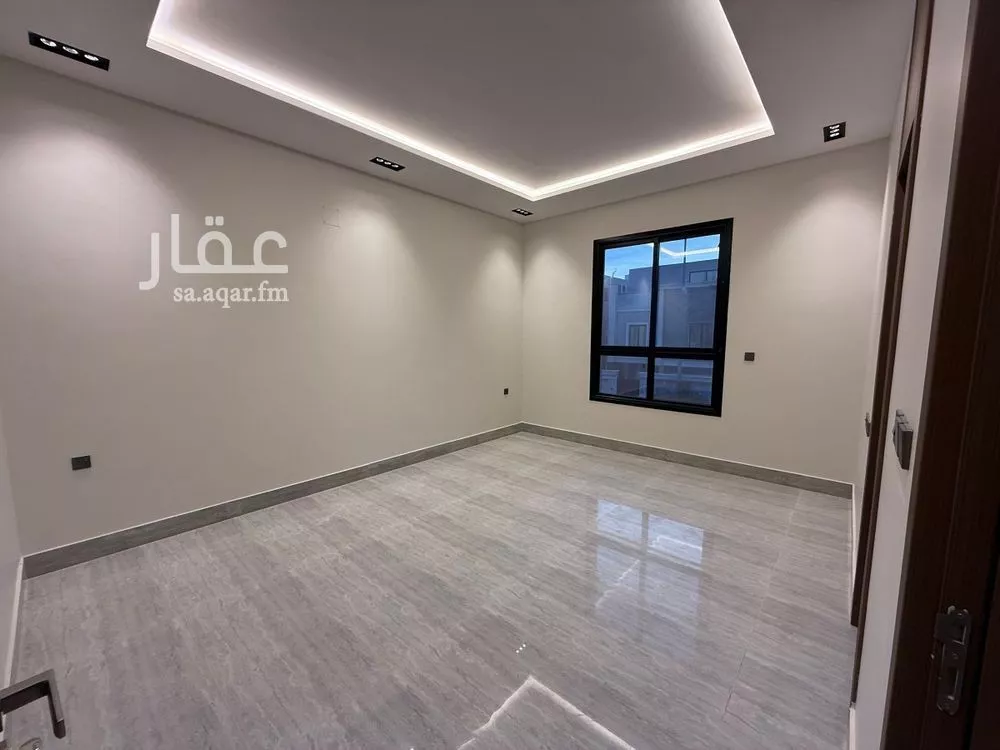 فيلا 5 غرف في الرمال 12