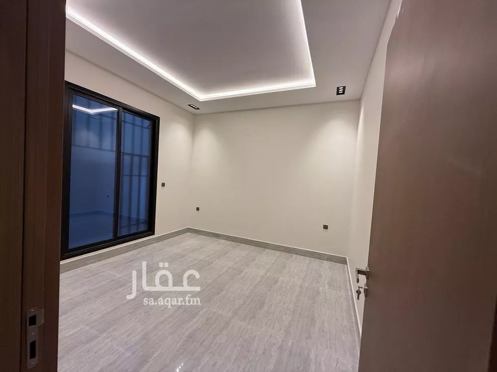 فيلا 5 غرف في الرمال 15
