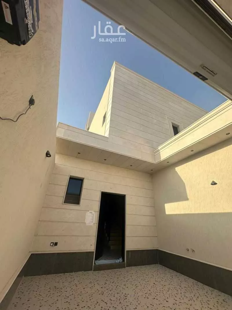 فيلا 5 غرف في الجنادرية 6