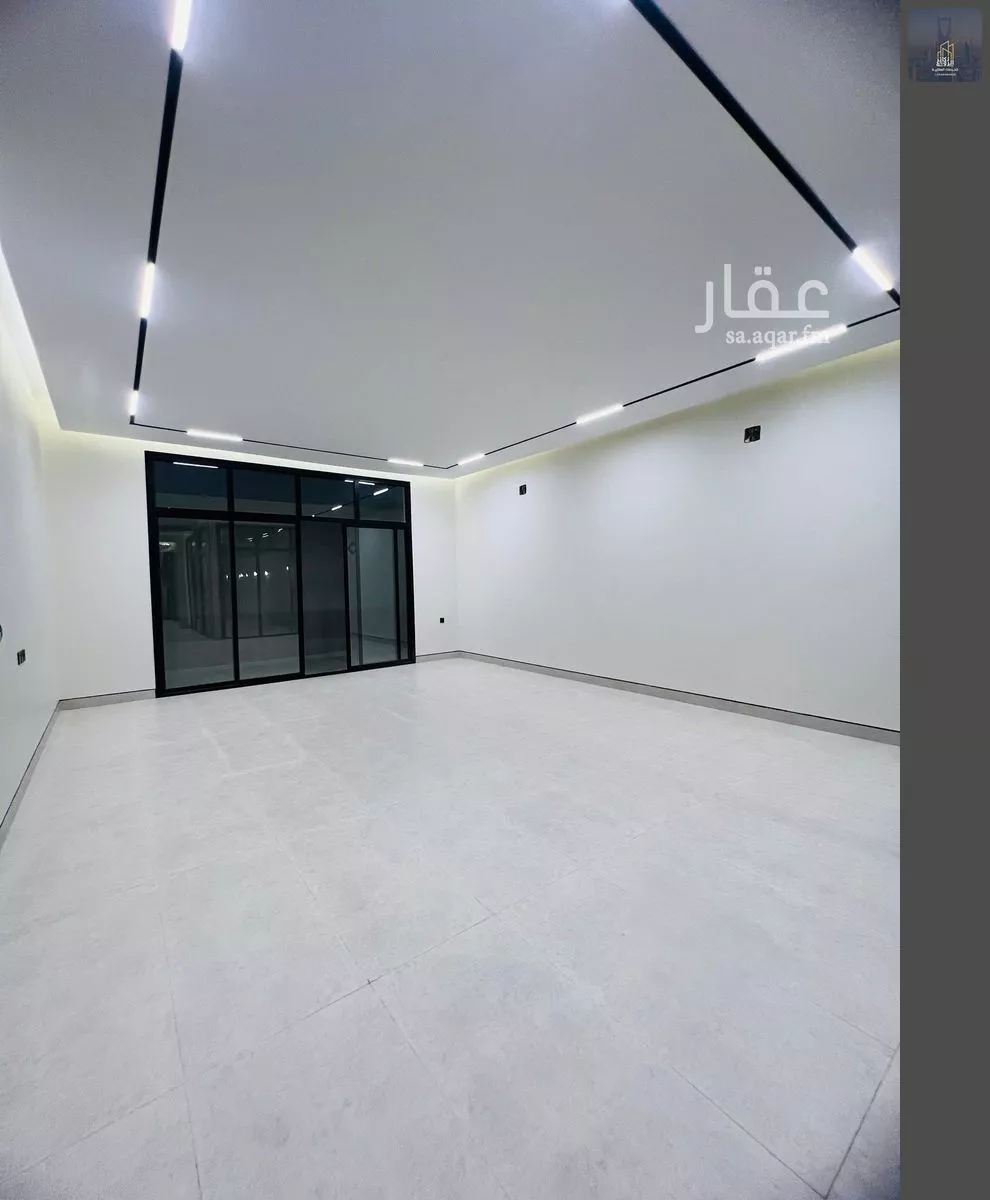 5 bedroom villa in Al Rimal 10