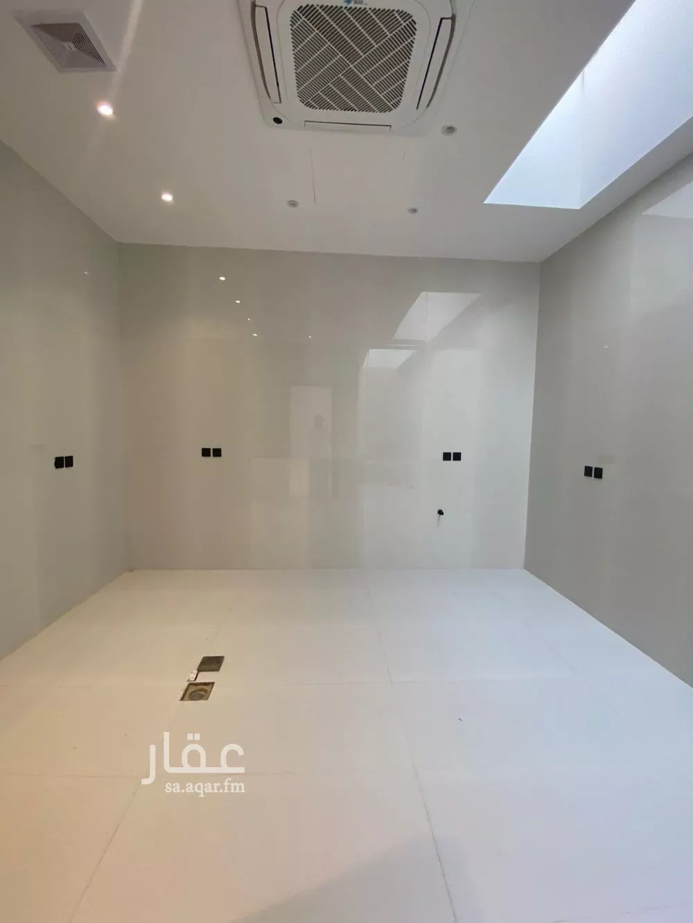 فيلا 6 غرف في المهدية 15