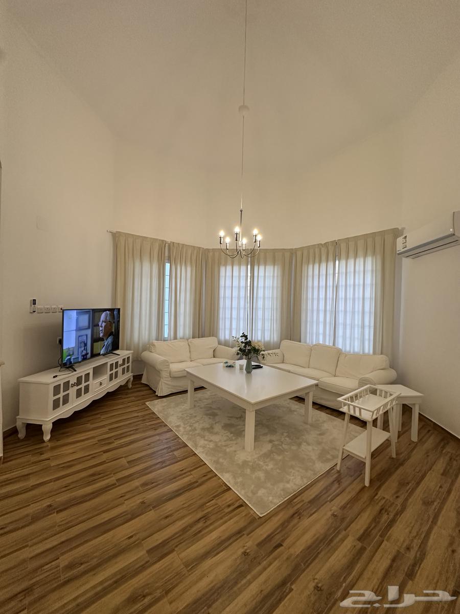 8 bedroom villa in Al Mustaqbal 5