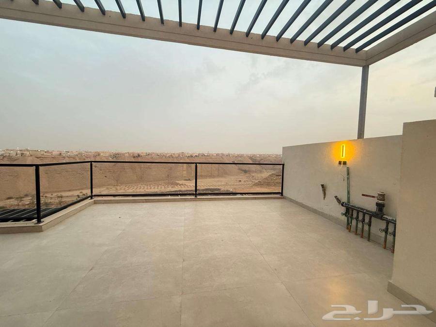 6 bedroom villa in Al Mahdiyyah 14