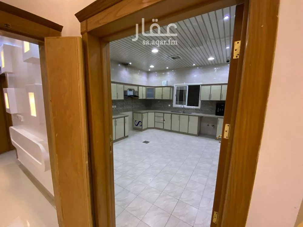 20 bedroom villa in Al Rimal 17