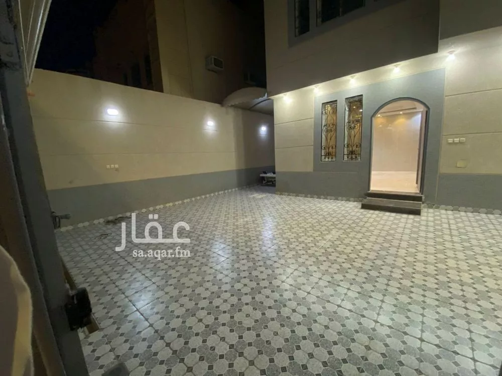 20 bedroom villa in Al Rimal 9