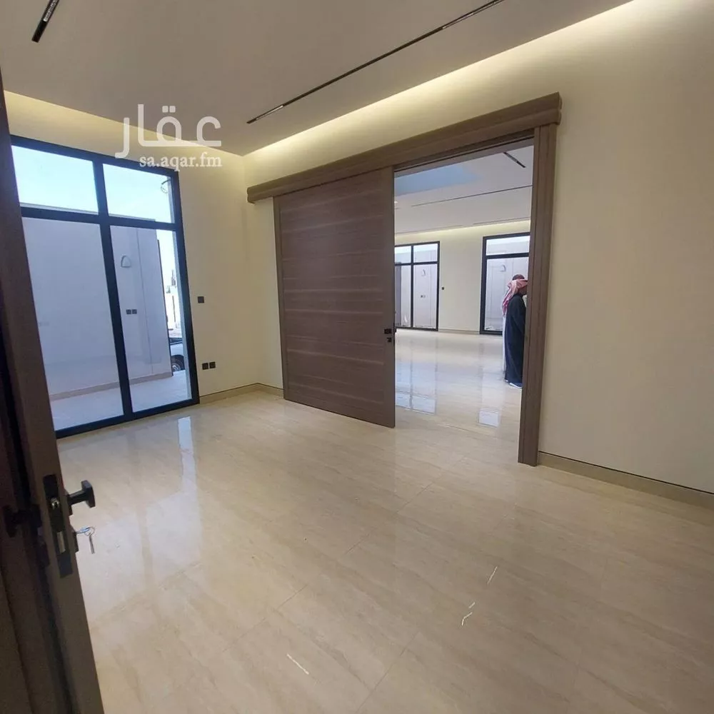 5 bedroom villa in Al Narjis 11