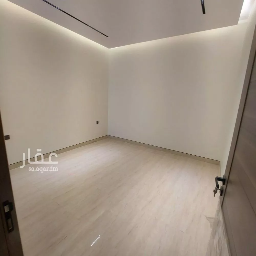 5 bedroom villa in Al Narjis 13