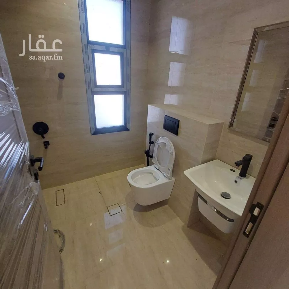 5 bedroom villa in Al Narjis 21