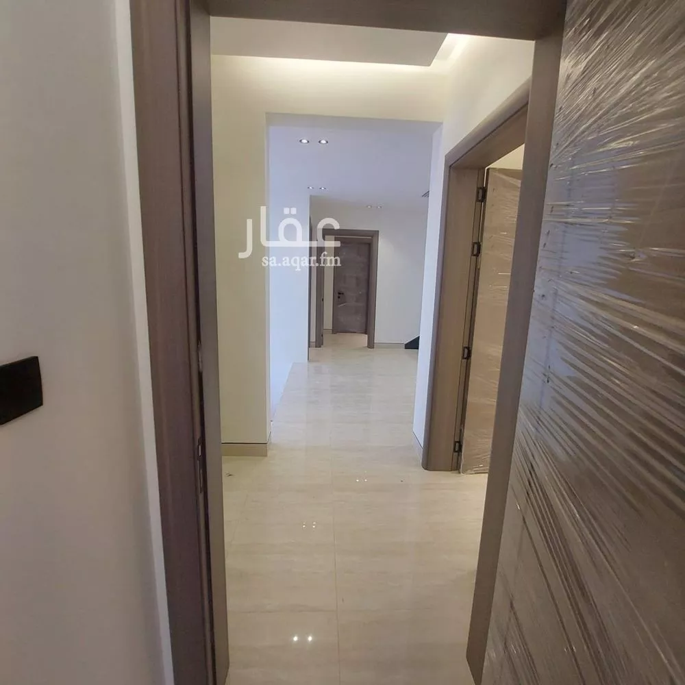 5 bedroom villa in Al Narjis 6