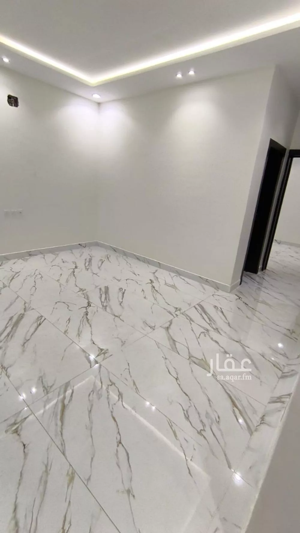 5 bedroom villa in Al Uraija 11
