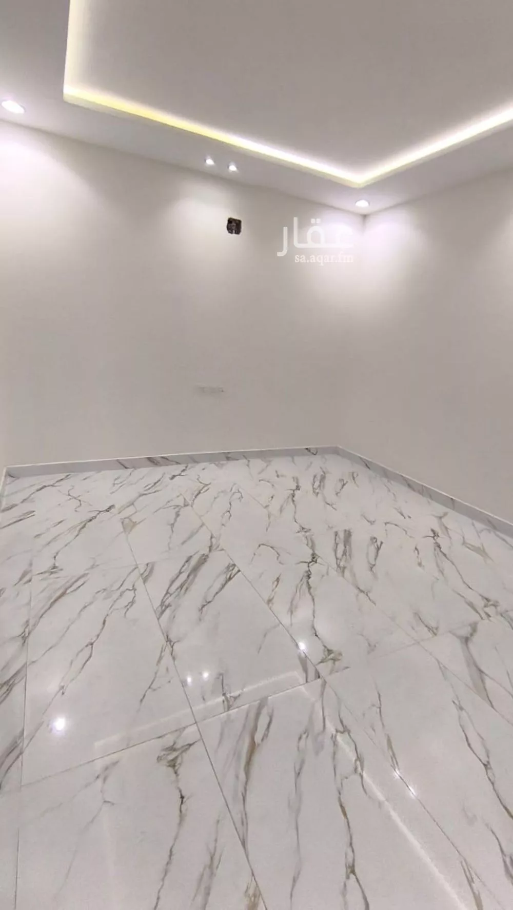 5 bedroom villa in Al Uraija 13