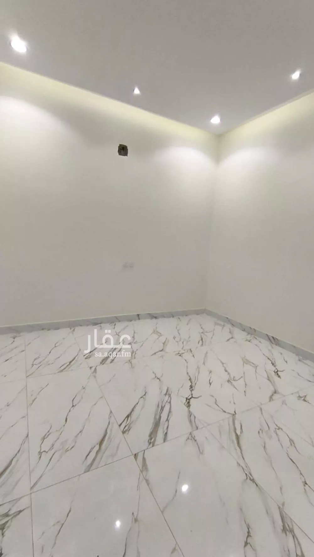5 bedroom villa in Al Uraija 3