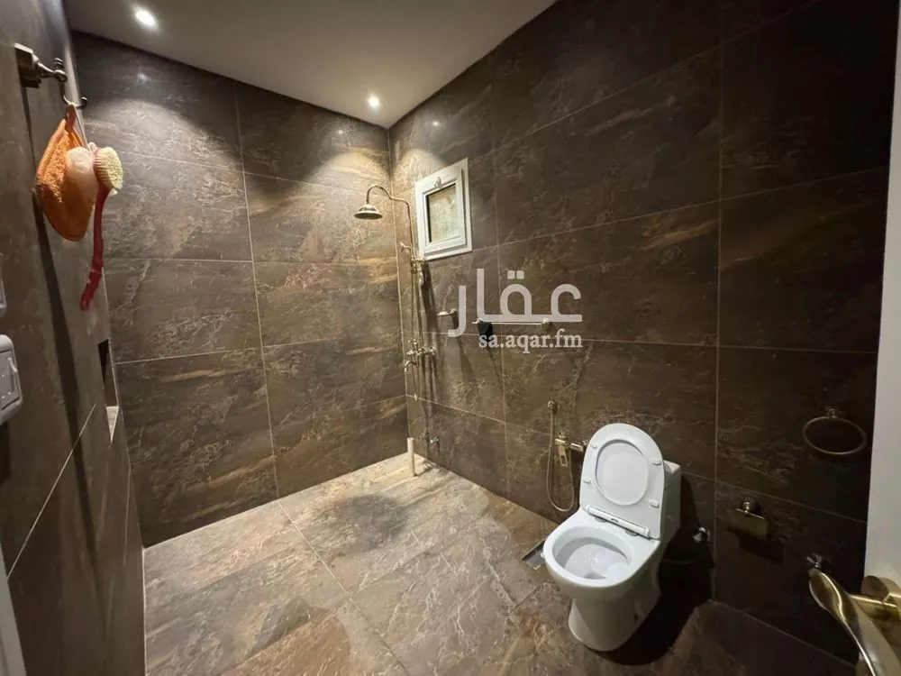 فيلا 6 غرف في المونسية 9
