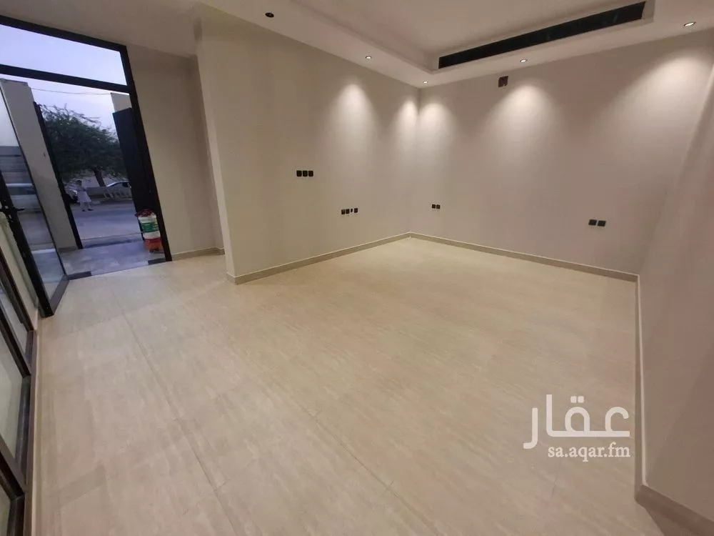 فيلا 5 غرف في السعادة 16