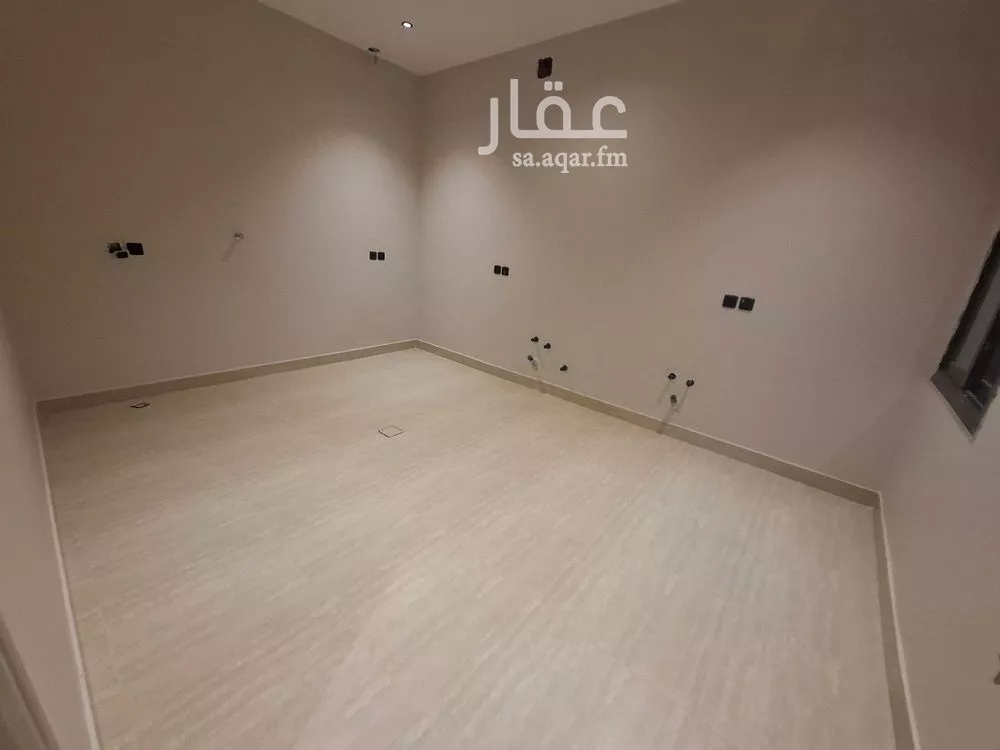 فيلا 5 غرف في السعادة 6